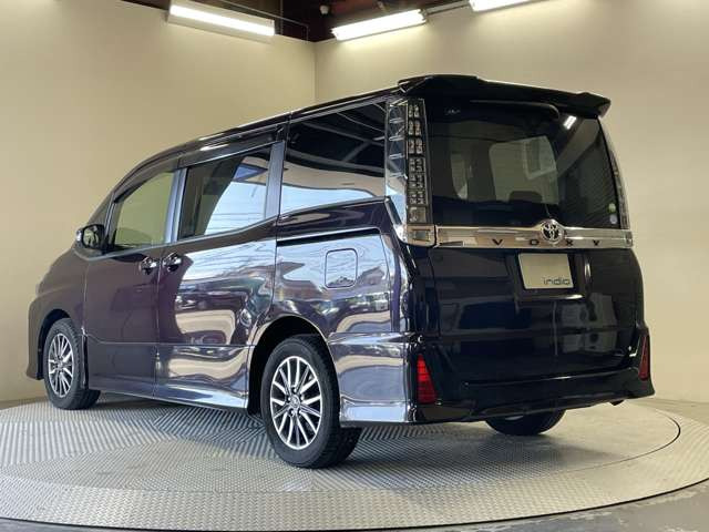 �l�C�̎Ԏ킪�����낢!�e���[�J�[ �ŐV�l�C�Ԃ����C���i�b�v!���ĐG���đI�ׂ�W����ł�!