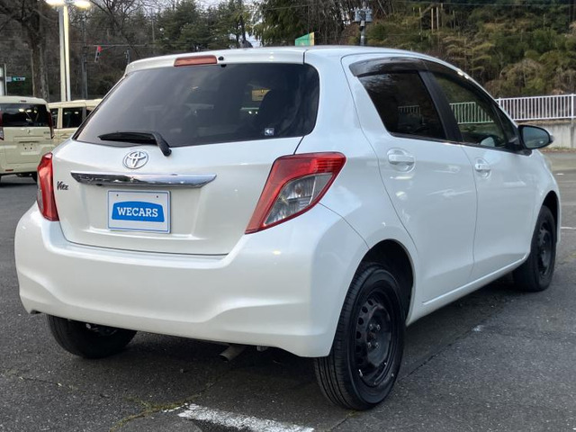 ヴィッツ1.3 F 4WD