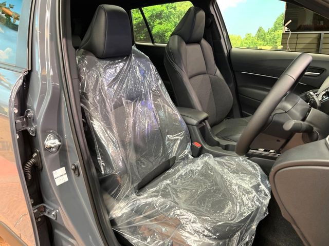 �y�n�[�t���U�[�V�[�g�z�������ƍ���S�n�𗼗������l�C�̃V�[�g���w�ʁE���ʂ̃t�@�u���b�N�f�ނ́A�ʋC���̗ǂ��⊊��ɂ����ɗD��Ă��܂��B�C���╞���ɍ��E���ꂸ���K�ɂ���肢�������܂��B