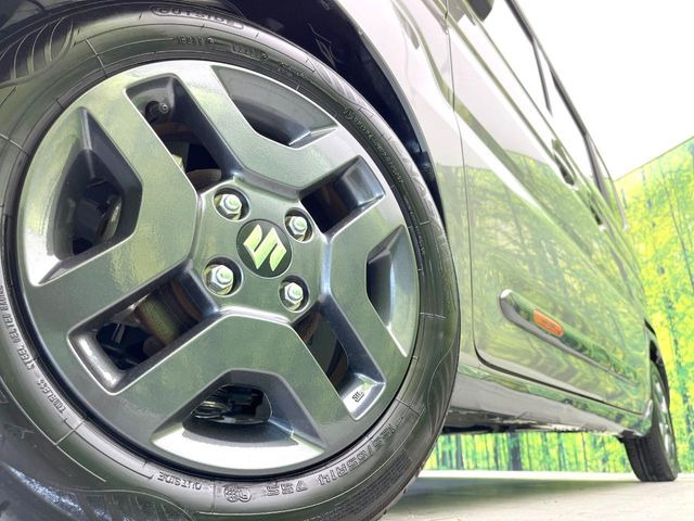 �y����14�C���`�A���~�z�C�[���z�O�ςɃ}�b�`���������A���~�z�C�[���𑕒����Ă���܂��B�e��ЊO�A���~�z�C�[����A�X�^�b�h���X�^�C�����戵�����Ă���܂��B���񂲑��k����������