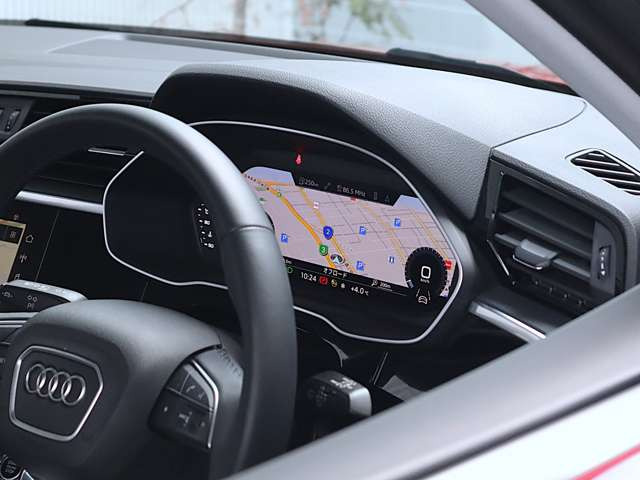 Q335 TFSI アドバンスド