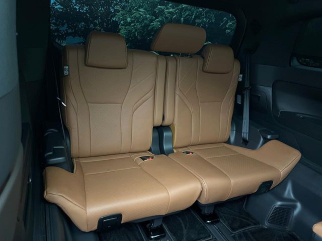 3��ڃV�[�g�͂�������ԗǍD����l�ł��������ƍ����Ē����܂��̂ŁA��l���ł̂��o���������N���N�ł��􂲉Ƒ��ŁA�C�̒m�ꂽ���ԂŁA�h���C�u�ɍs���̂��y���݂ł��ˁ�