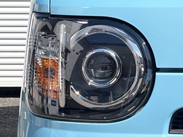 �yLED�w�b�h���C�g�z���V����ԑ��s�����ǍD�Ȏ��E���m�ۂ����S���ĉ^�]�ł��鍂�P�xLED�w�b�h���C�g�𑕔�!�_�����x�������A����d�͂��}�����Ă��܂��B