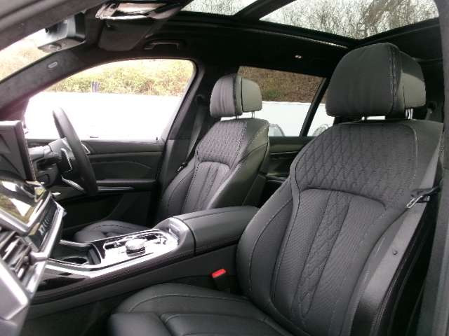 X7xドライブ 40d Mスポーツ 4WD