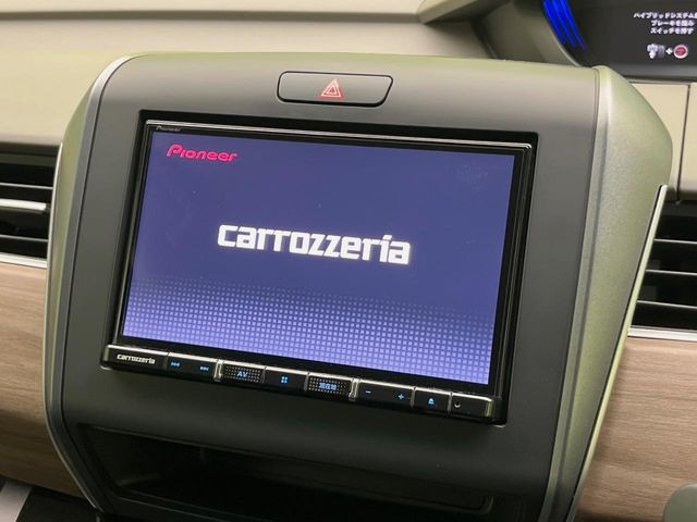 �y8�C���`�i�r�Q�[�V�����z�ړI�n�܂ł�������ē����Ă����g���₷���i�r�BBluetooth�ڑ�����΂������̃X�}�z��MP3�v���C���[�̉��y���Đ��\!�����̉^�]������Ɋy�����Ȃ�܂�!!