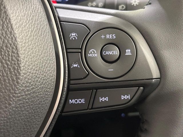 �y�g���^�Z�[�t�e�B�Z���X�z���s���ɑO���̎ԗ�����F�����A�Փ˂������Ȏ��͌x��ƃu���[�L�ŏՓˉ���Ɣ�Q�y�����A�V�X�g�B�����S�Ƀh���C�u�����y���݂��������܂��B