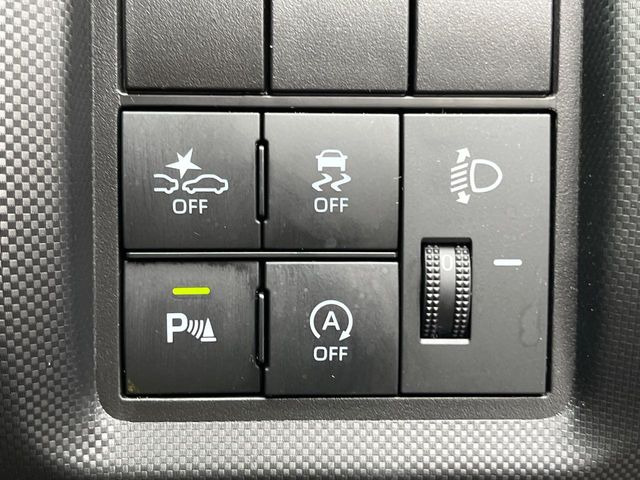 �y�g���^�Z�[�t�e�B�Z���X�z���s���ɑO���̎ԗ�����F�����A�Փ˂������Ȏ��͌x��ƃu���[�L�ŏՓˉ���Ɣ�Q�y�����A�V�X�g�B�����S�Ƀh���C�u�����y���݂��������܂��B