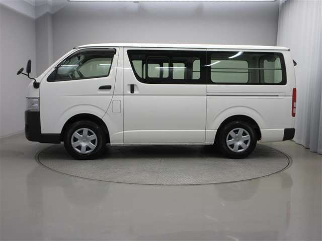 レジアスエース2.8 DX ロング ディーゼル 4WD