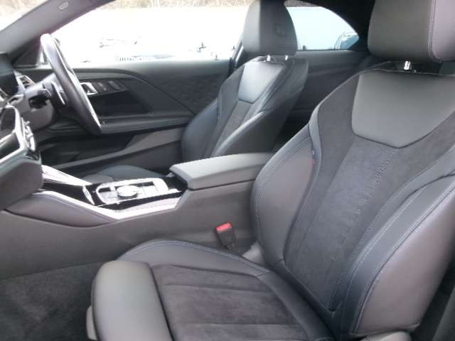 2シリーズクーペ220i Mスポーツ