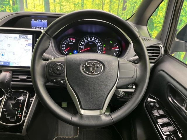 �y�����v�����X�e�A�����O�z�㎿�Ȋv���g�p���邱�ƂŁA��ɂ����������݂ƂĂ��^�]���₷���n���h���ł���