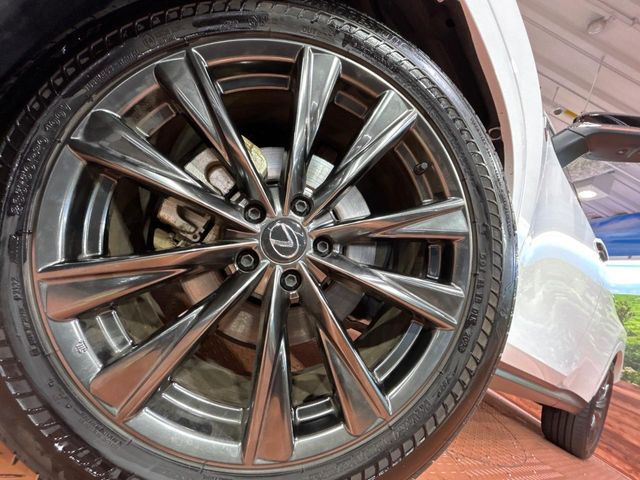 �y����20�C���`�A���~�z�C�[���z�O�ςɃ}�b�`���������A���~�z�C�[���𑕒����Ă���܂��B�e��ЊO�A���~�z�C�[����A�X�^�b�h���X�^�C�����戵�����Ă���܂��B���񂲑��k����������