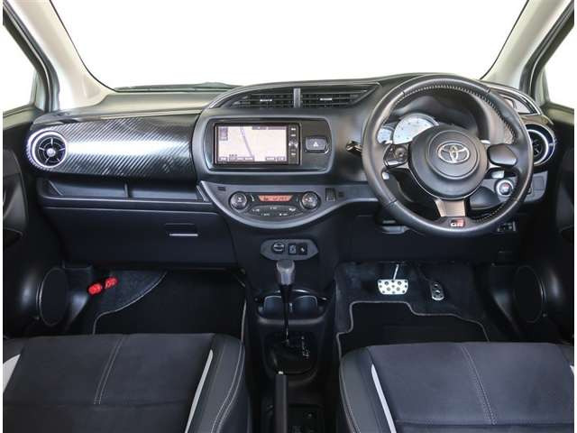 ヴィッツ1.5 GR スポーツ GR