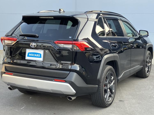 RAV42.0 アドベンチャー 4WD