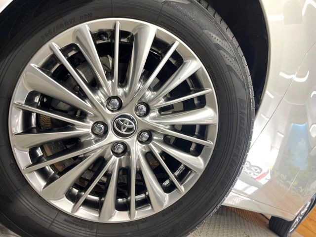 �y����17�C���`�A���~�z�C�[���z�O�ςɃ}�b�`���������A���~�z�C�[���𑕒����Ă���܂��B�e��ЊO�A���~�z�C�[����A�X�^�b�h���X�^�C�����戵�����Ă���܂��B���񂲑��k����������