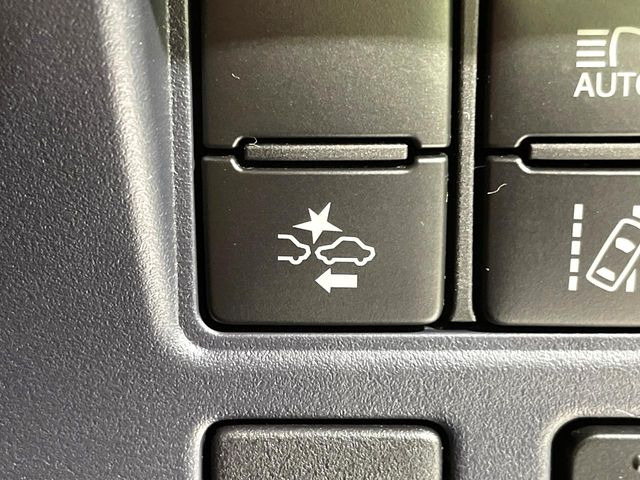 �y�v���N���b�V���Z�[�t�e�B�z�O���̎ԗ��������m���A�Փ˂������Ȏ��͌x��Œ��ӂ𑣂��A�u���[�L�𓥂ޗ͂��T�|�[�g�B�u���[�L�𓥂߂Ȃ������ꍇ�͏Փ˔�Q�y���u���[�L���쓮�A�Փˉ�����T�|�[�g���܂��B