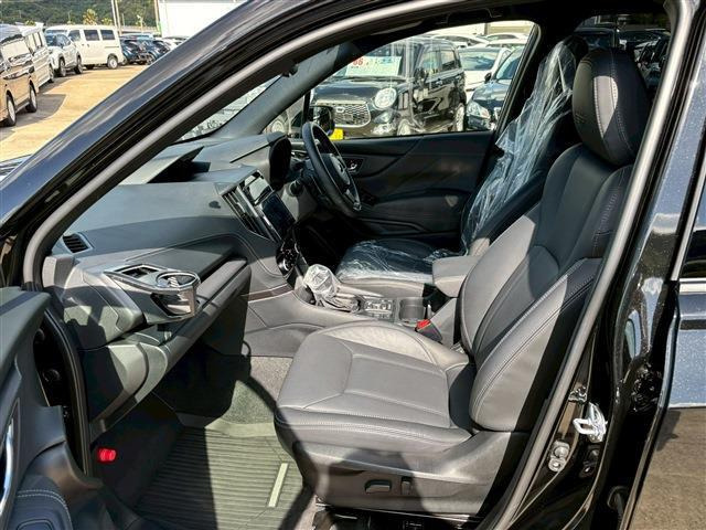 フォレスター1.8 STI スポーツ ブラック インテリア セレクション 4WD