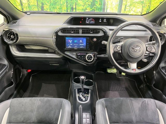 アクア1.5 G GRスポーツ・17インチパッケージ