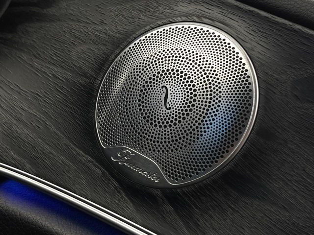 ��Burmester�T���E���h�V�X�e��:�n�C�G���h�I�[�f�B�I��僁�[�J�[����|����Ԑ�p�̃v���~�A���X�s�[�J�[�𑕔��B�����̃X�s�[�J�[����A���̗������܂ŕ����鍂�i���ȉ��y�����y���݂��������܂��B