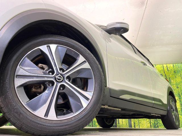 �y����17�C���`�A���~�z�C�[���z�O�ςɃ}�b�`���������A���~�z�C�[���𑕒����Ă���܂��B�e��ЊO�A���~�z�C�[����A�X�^�b�h���X�^�C�����戵�����Ă���܂��B���񂲑��k����������