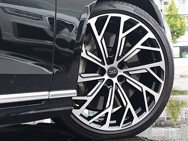 A8L 60 TFSI クワトロ コンフォート パッケージ 4WD