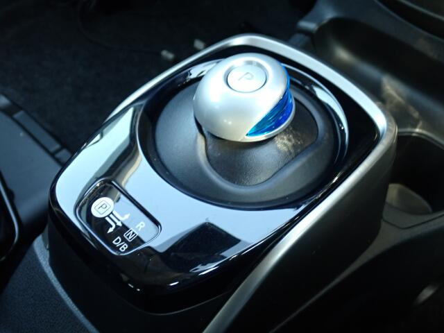 �V�t�g�m�u�̓X�����Ȃ��A���ꂢ�ȏ�Ԃł��B���ł��G��镔�������ꂢ���Ƒ�؂ɏ���Ă������Ƃ�������܂���B