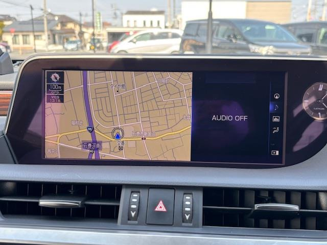 ES300h バージョンL