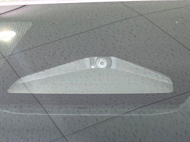 �y�g���^�Z�[�t�e�B�Z���X�z���s���ɑO���̎ԗ�����F�����A�Փ˂������Ȏ��͌x��ƃu���[�L�ŏՓˉ���Ɣ�Q�y�����A�V�X�g�B�����S�Ƀh���C�u�����y���݂��������܂��B