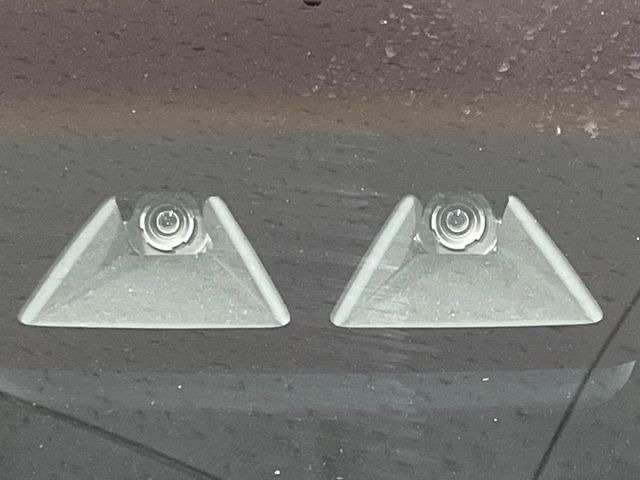 �y�X�}�[�g�A�V�X�g3�z���s���ɑO���̎ԗ�����F�����A�Փ˂������Ȏ��͌x��ƃu���[�L�ŏՓˉ���Ɣ�Q�y�����A�V�X�g�B�����S�Ƀh���C�u�����y���݂��������܂��B