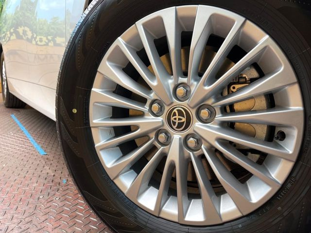 �y����17�C���`�A���~�z�C�[���z�O�ςɃ}�b�`���������A���~�z�C�[���𑕒����Ă���܂��B�e��ЊO�A���~�z�C�[����A�X�^�b�h���X�^�C�����戵�����Ă���܂��B���񂲑��k����������