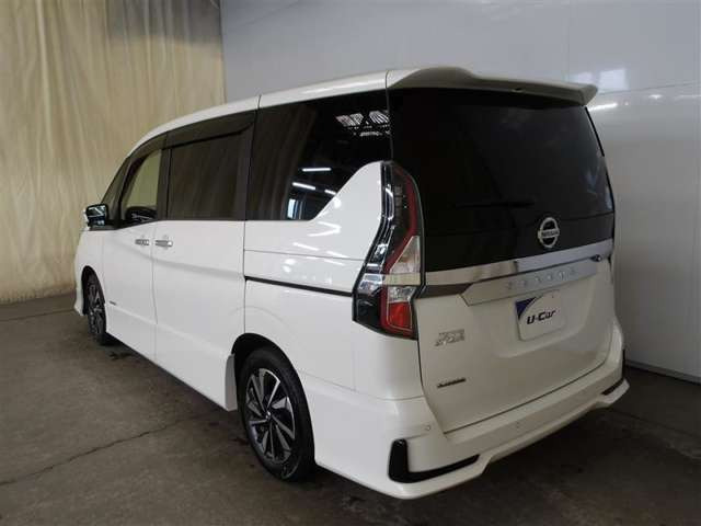 セレナ2.0 ハイウェイスターV