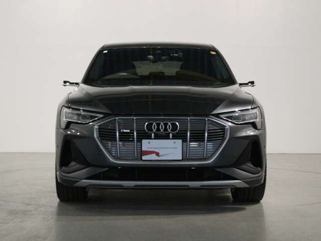 e-tronスポーツバック55 クワトロ 1st エディション バーチャルエクステリアミラー仕様 4WD