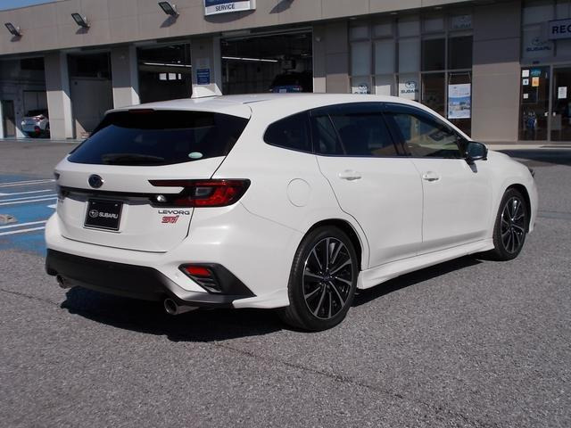 レヴォーグ1.8 STI スポーツ 4WD