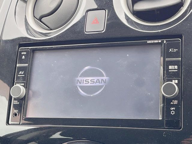 �y�����i�r�z�l�C�̏����i�r�𑕔����Ă���܂��B�i�r�̎g���₷���͂������A�I�[�f�B�I�@�\���[��!�L�����v�◷�s�͂������A�ʋ΂┃�����ȂǕ��i�̃h���C�u���y�����Ȃ�͂���