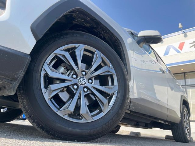 �y����18�C���`�A���~�z�C�[���z�O�ςɃ}�b�`���������A���~�z�C�[���𑕒����Ă���܂��B�e��ЊO�A���~�z�C�[����A�X�^�b�h���X�^�C�����戵�����Ă���܂��B���񂲑��k����������