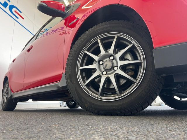 �y15�C���`�A���~�z�C�[���z�O�ςɃ}�b�`�����A���~�z�C�[���𑕒����Ă���܂��B�e��A���~�z�C�[����A�X�^�b�h���X�^�C�����戵�����Ă���܂��B���񂲑��k����������