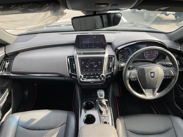 クラウンハイブリッド 2.5 S スポーツスタイル