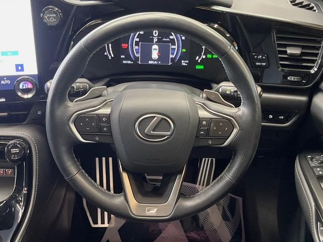 �y�����v�����X�e�A�����O�z�㎿�Ȋv���g�p���邱�ƂŁA��ɂ����������݂ƂĂ��^�]���₷���n���h���ł���