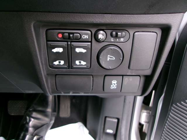 フリードスパイクハイブリッド1.5 ジャストセレクション