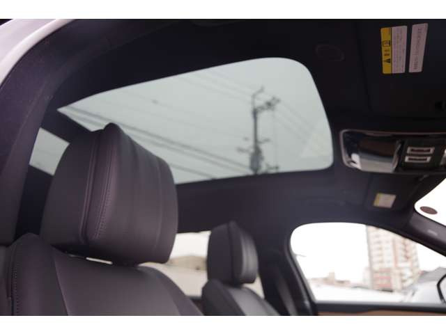 レンジローバーヴェラールダイナミック HSE 2.0L D200 ディーゼル 4WD