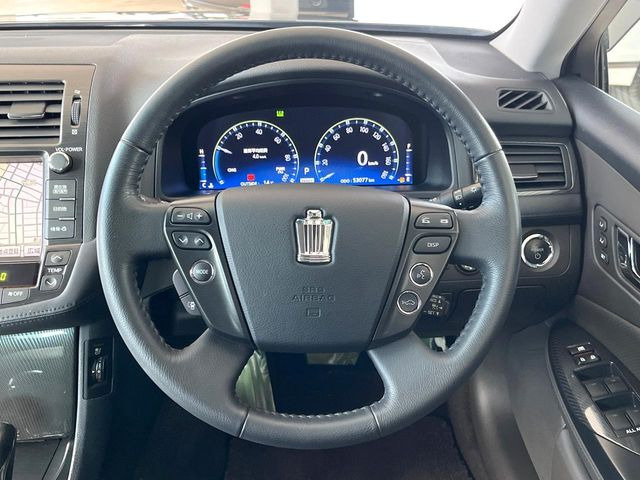 �y�����v�����X�e�A�����O�z�㎿�Ȋv���g�p���邱�ƂŁA��ɂ����������݂ƂĂ��^�]���₷���n���h���ł���