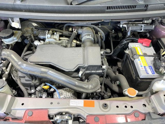 親切・丁寧な専門メカニックスタッフが応対!・車検・点検整備・事故等の修理などアフターサービスも安心。お車のカスタマイズもネクステージのサービススタッフまでご相談ください!