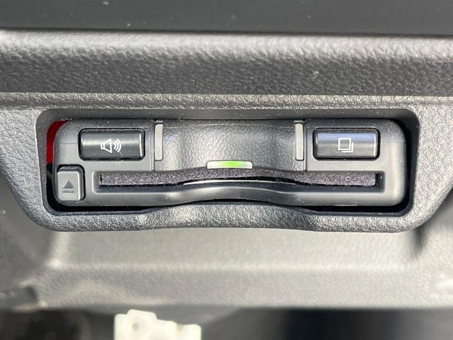 【ETC】高速道路の料金所をストレスなく通過!話題のスポットやサービスエリアに多い「スマートIC」利用時は必須のアイテムです。当店でセットアップを実施、ご納車当日からすぐにご利用いただけます!