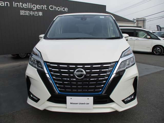セレナ1.2 e-POWER ハイウェイスターV