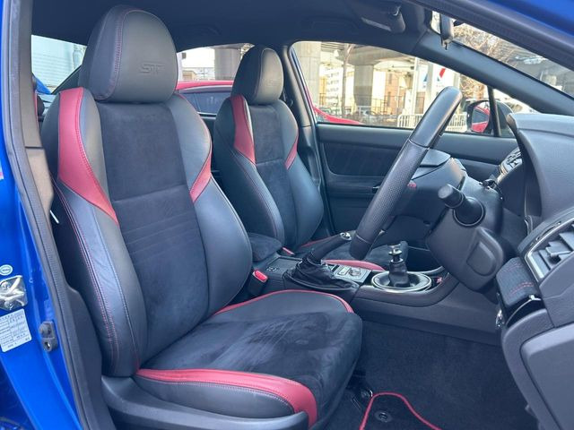 �y�n�[�t���U�[�V�[�g�z�������ƍ���S�n�𗼗������l�C�̃V�[�g���w�ʁE���ʂ̓X�G�[�h���ƂȂ��Ă���A���G��⊊��ɂ����ɗD��Ă��܂��B�C���╞���ɍ��E���ꂸ���K�ɂ���肢�������܂��B