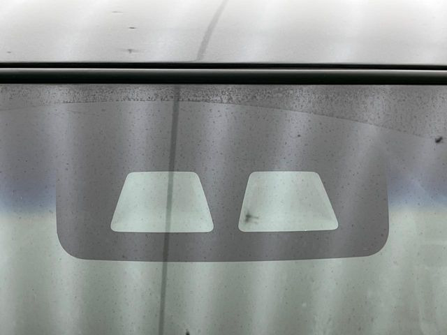 �y�X�}�[�g�A�V�X�g�z���s���ɑO���̎ԗ�����F�����A�Փ˂������Ȏ��͌x��ƃu���[�L�ŏՓˉ���Ɣ�Q�y�����A�V�X�g�B�����S�Ƀh���C�u�����y���݂��������܂��B