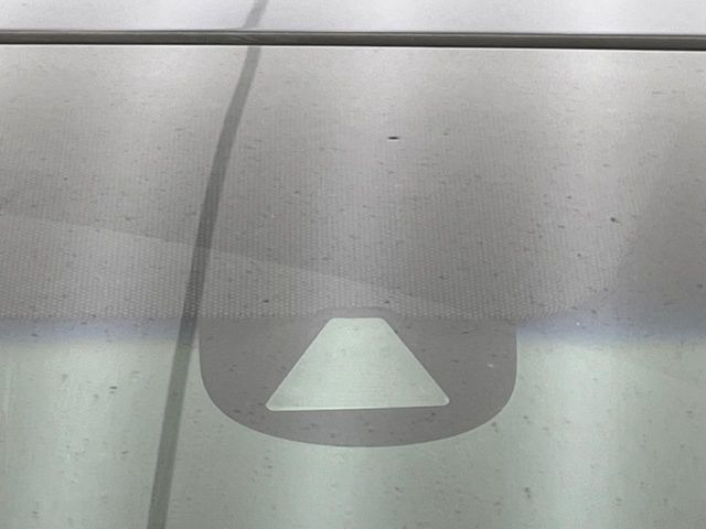 �y�z���_�Z���V���O�z���s���ɑO���̎ԗ�����F�����A�Փ˂������Ȏ��͌x��ƃu���[�L�ŏՓˉ���Ɣ�Q�y�����A�V�X�g�B�����S�Ƀh���C�u�����y���݂��������܂��B