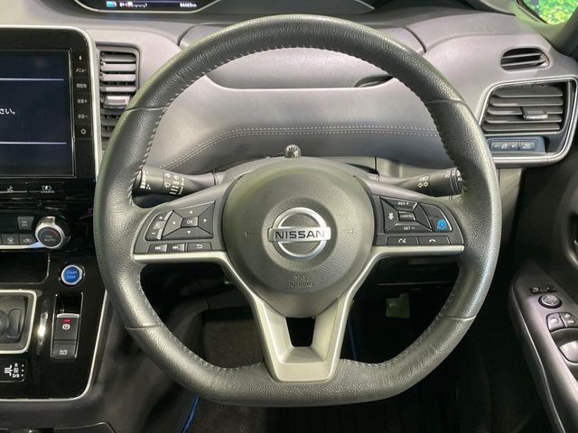 �y�����v�����X�e�A�����O�z�㎿�Ȋv���g�p���邱�ƂŁA��ɂ����������݂ƂĂ��^�]���₷���n���h���ł���