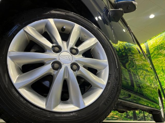 �y����14�C���`�A���~�z�C�[���z�O�ςɃ}�b�`���������A���~�z�C�[���𑕒����Ă���܂��B�e��ЊO�A���~�z�C�[����A�X�^�b�h���X�^�C�����戵�����Ă���܂��B���񂲑��k����������