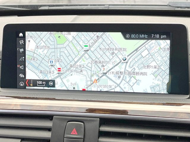 �������i�r:��̊��̂���i�r�́A����������ԓ������o���Ă���܂��B�I�[�f�B�I�@�\���[�����Ă���܂��̂ŁA�^�]�����y���߂܂���