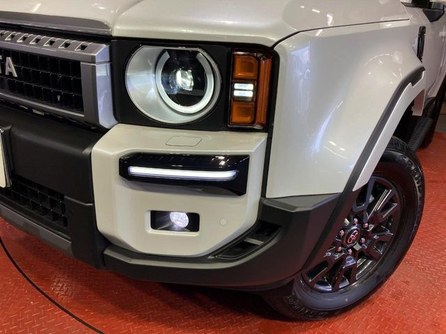 �yLED�w�b�h���C�g�z���V����ԑ��s�����ǍD�Ȏ��E���m�ۂ����S���ĉ^�]�ł��鍂�P�xLED�w�b�h���C�g�𑕔�!�_�����x�������A����d�͂��}�����Ă��܂��B